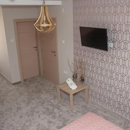 Mehana Apartmani Leskovac  Exteriör bild
