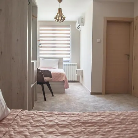 Mehana Apartmani Leskovac  Exteriör bild