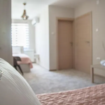 Mehana Apartmani Leskovac  Exteriör bild
