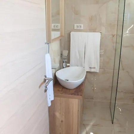 Mehana Apartmani Leskovac  Exteriör bild