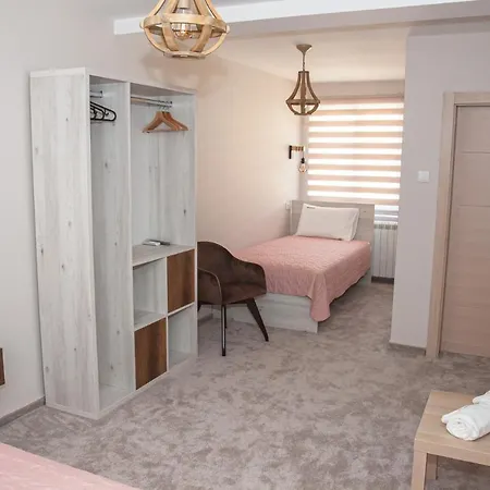 Mehana Apartmani Leskovac  Exteriör bild