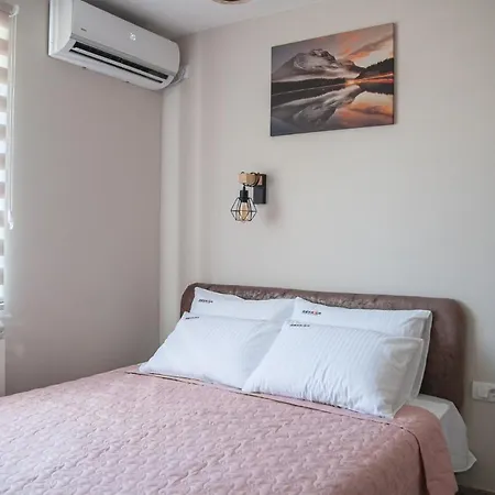 Mehana Apartmani Leskovac  Exteriör bild