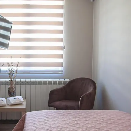Mehana Apartmani Leskovac  Exteriör bild
